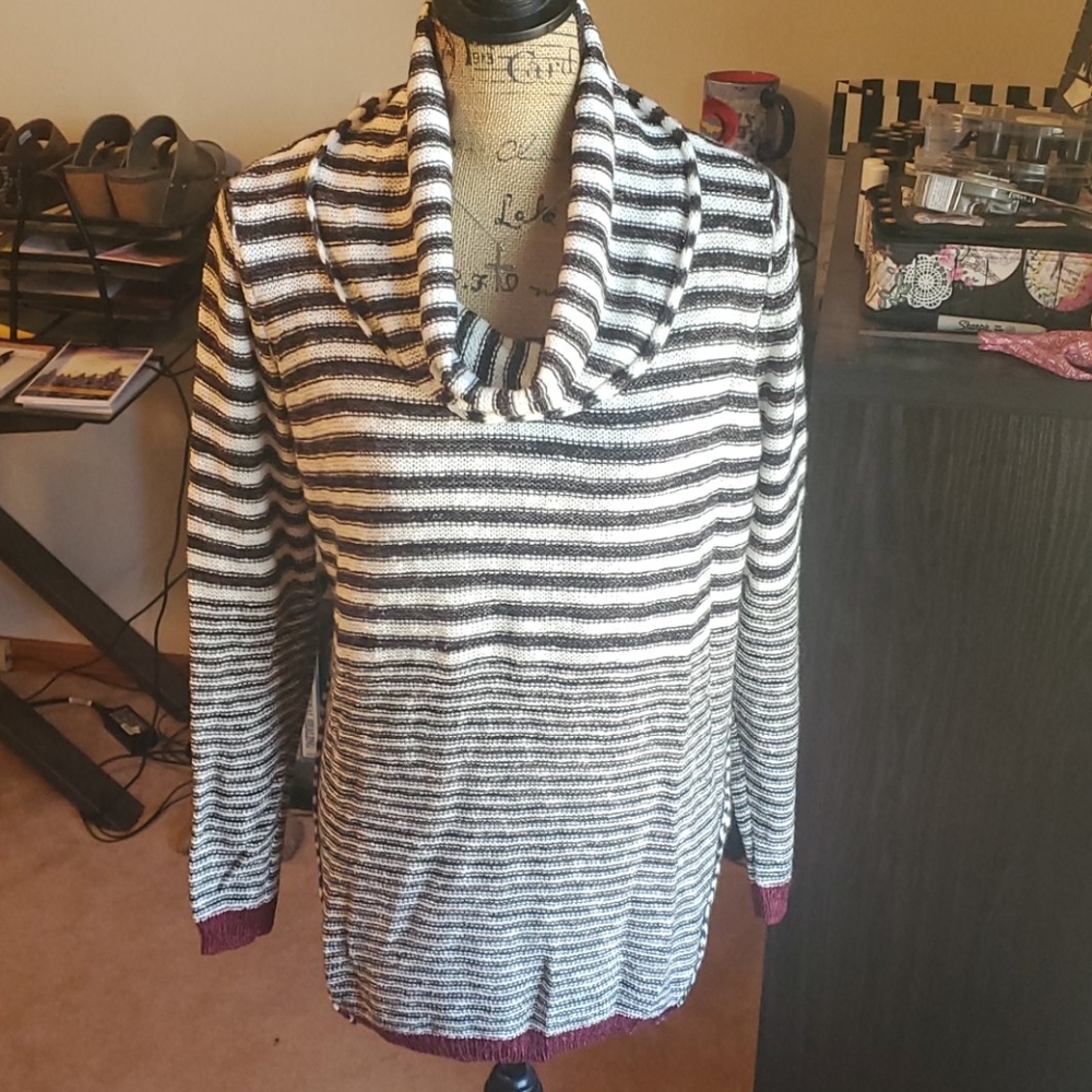 Maurices cowl neck tunic sweater size XL